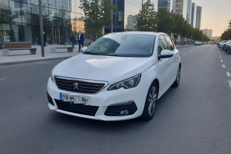 Peugeot 308 5P Allure Pack BlueHDi 100 S&S